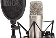 المايكروفون المكثف: تكنولوجيا رائدة في عالم التسجيل الصوتي